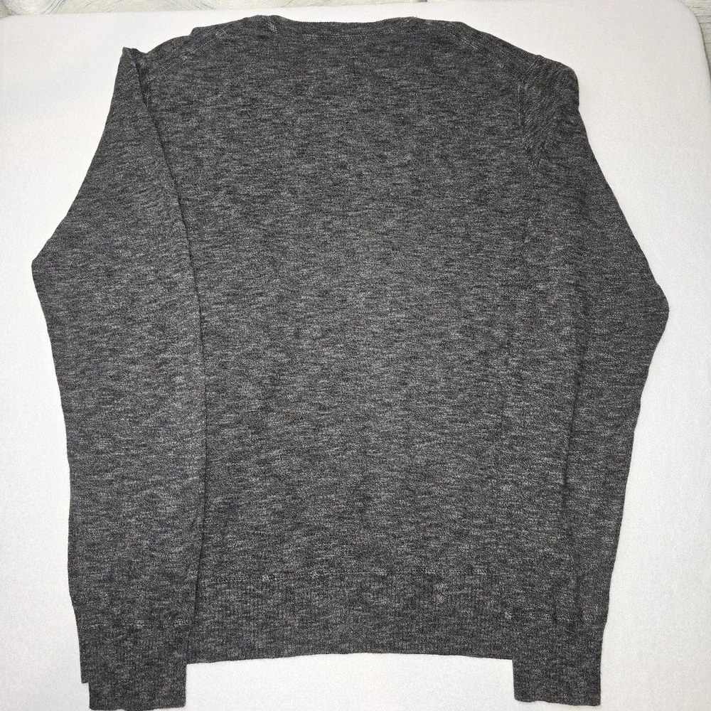 American Eagle Outfitters Mens L Gray‎ V-Neck Sweater Athletic Fit Pullover Knit
